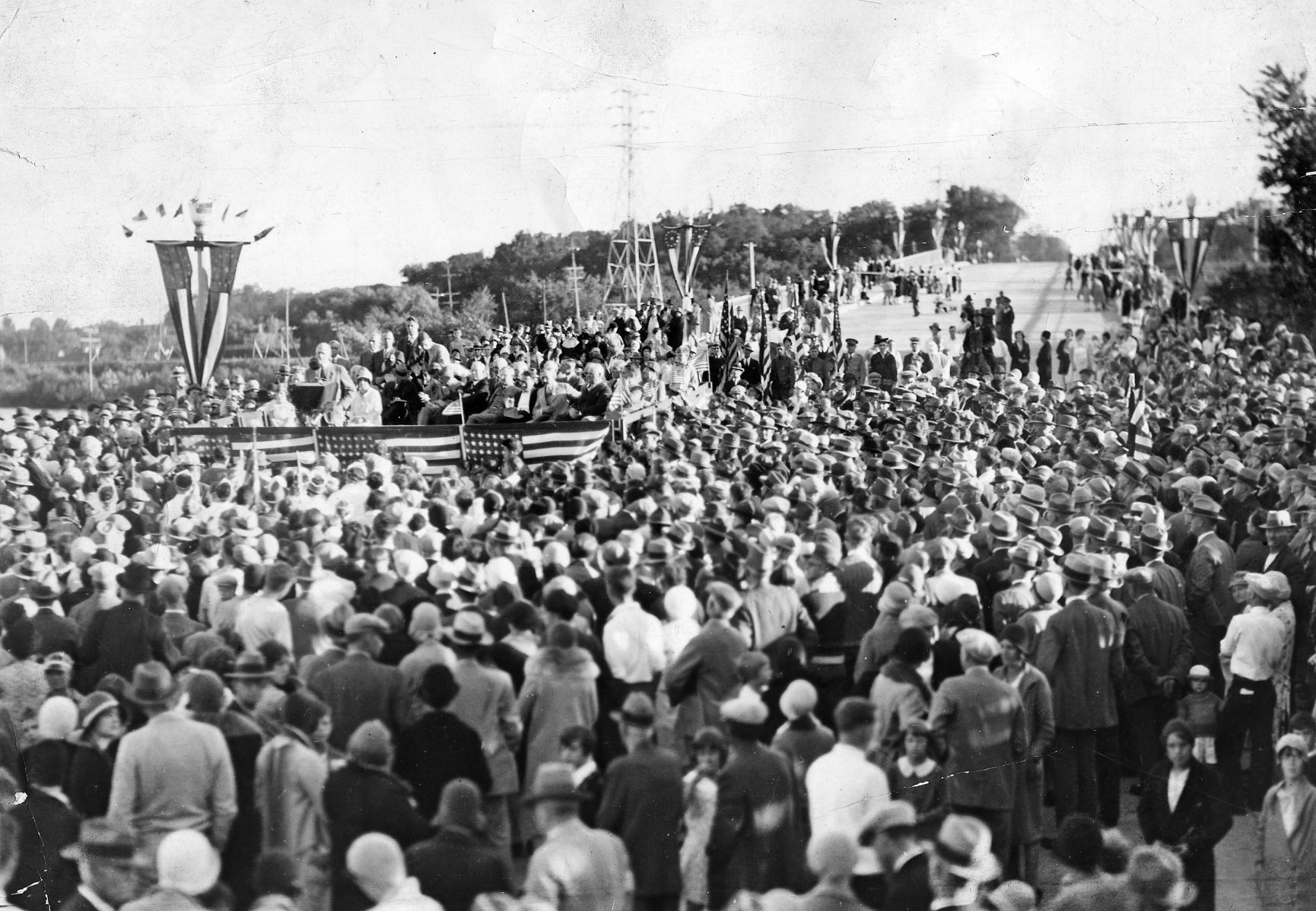 GazetteHistory_MontereyBridge